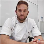 Docente de cocina titulado y en activo. Hoy en día, estoy impartiendo clases en un colegio concertado. Imparto a FP Grado Medio y FP Básica